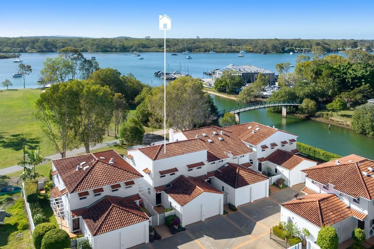Apartment Villa Aqua Riverside Retreat With Pool Noosaville